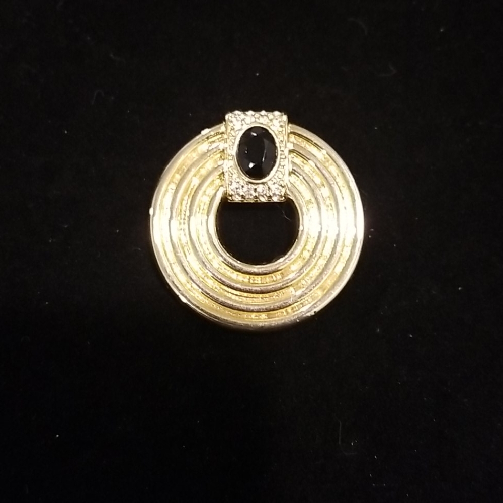 Brooch